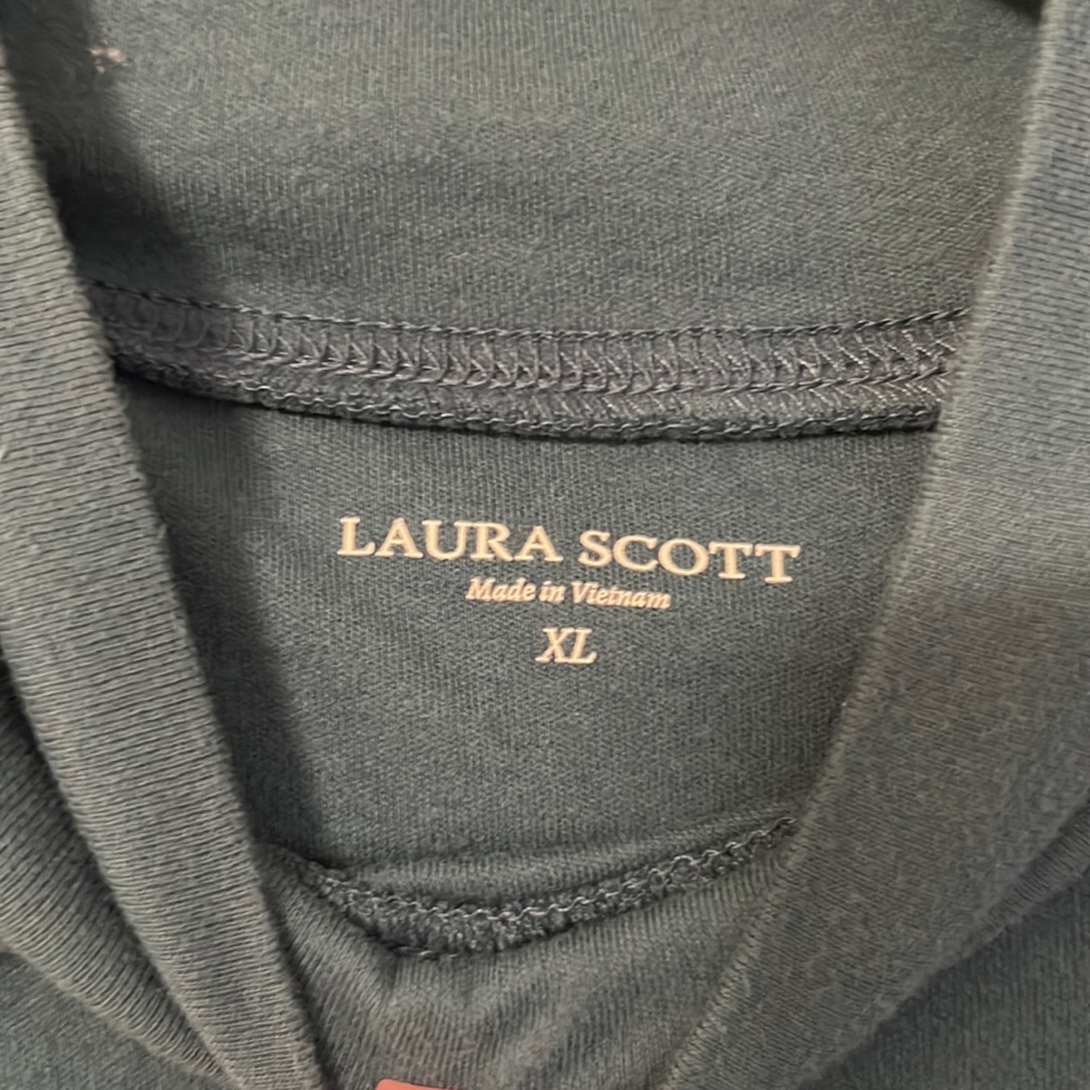 Laura Scott mock neck